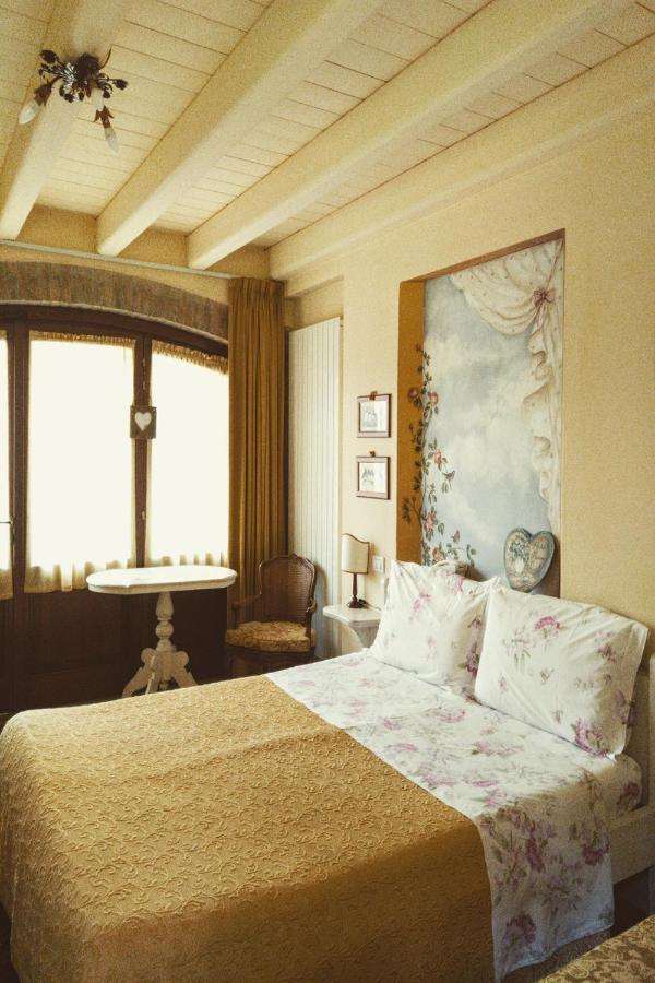 Casa Camilla Bed & Breakfast